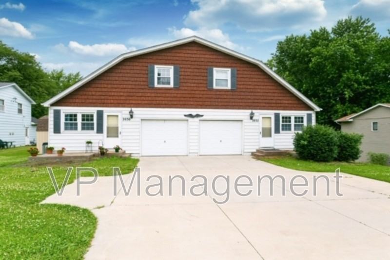 2030 Devils Glen Rd - Photo 2 of 12