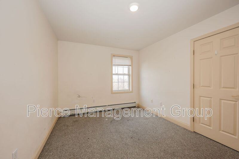 843 Mammoth Rd #7 - Photo 6 of 11