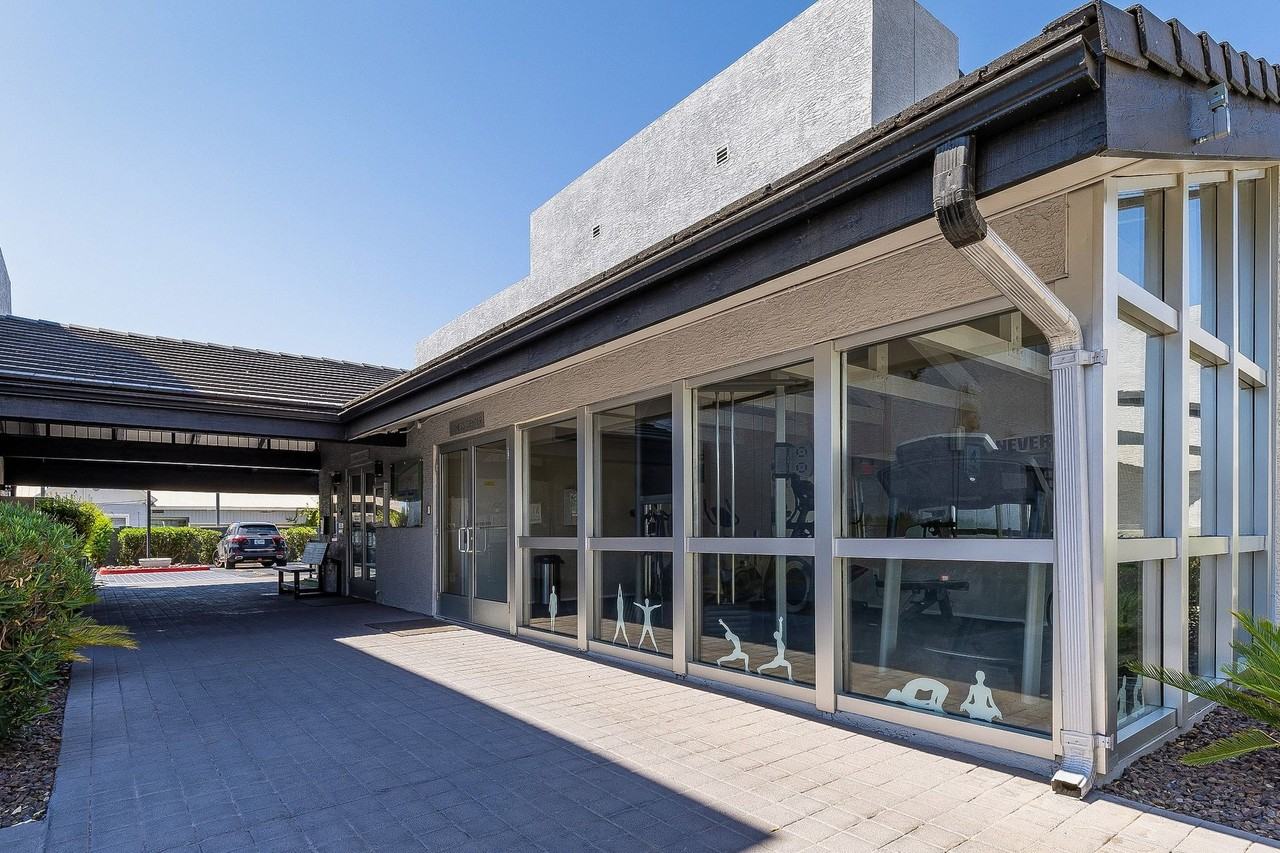 Lion Tempe Apartments - Photo 3 of 18