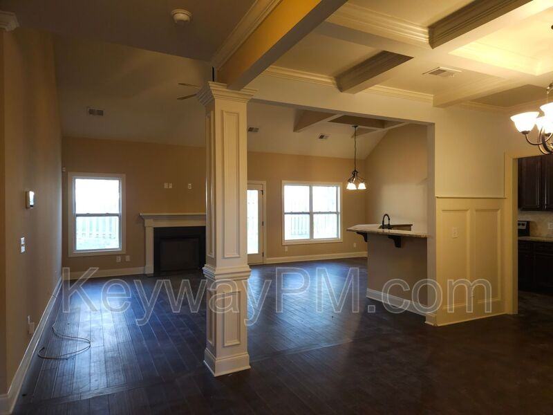 245 Tulip Dr - Photo 5 of 18