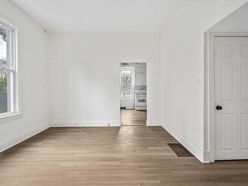 2928 Mary Irene St - Photo 3 of 10