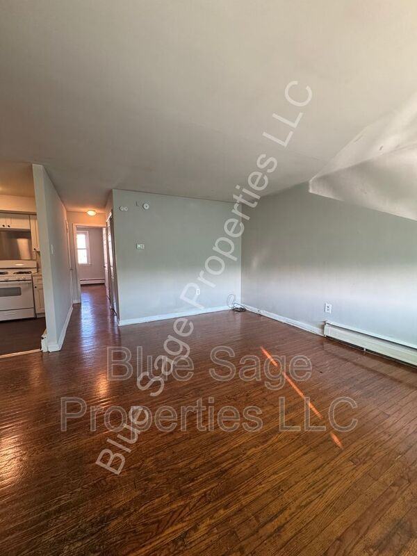 2403 Manor Rd #2 - Photo 2 of 16