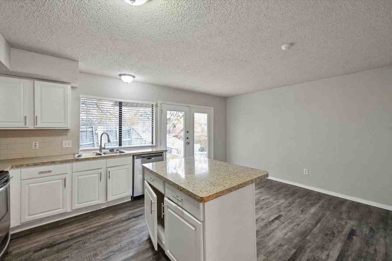 3505 Rush Springs Dr - Photo 7 of 31