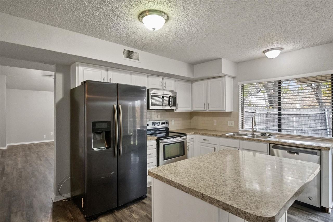 3505 Rush Springs Dr - Photo 5 of 31