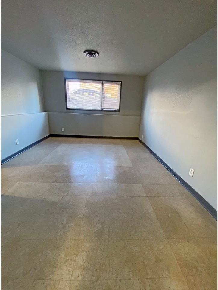 Boyd Street 4813-4823 - Photo 2 of 16