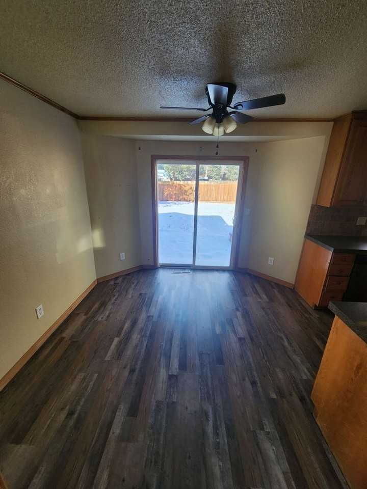 4106 Meadowland Blvd - Photo 7 of 19