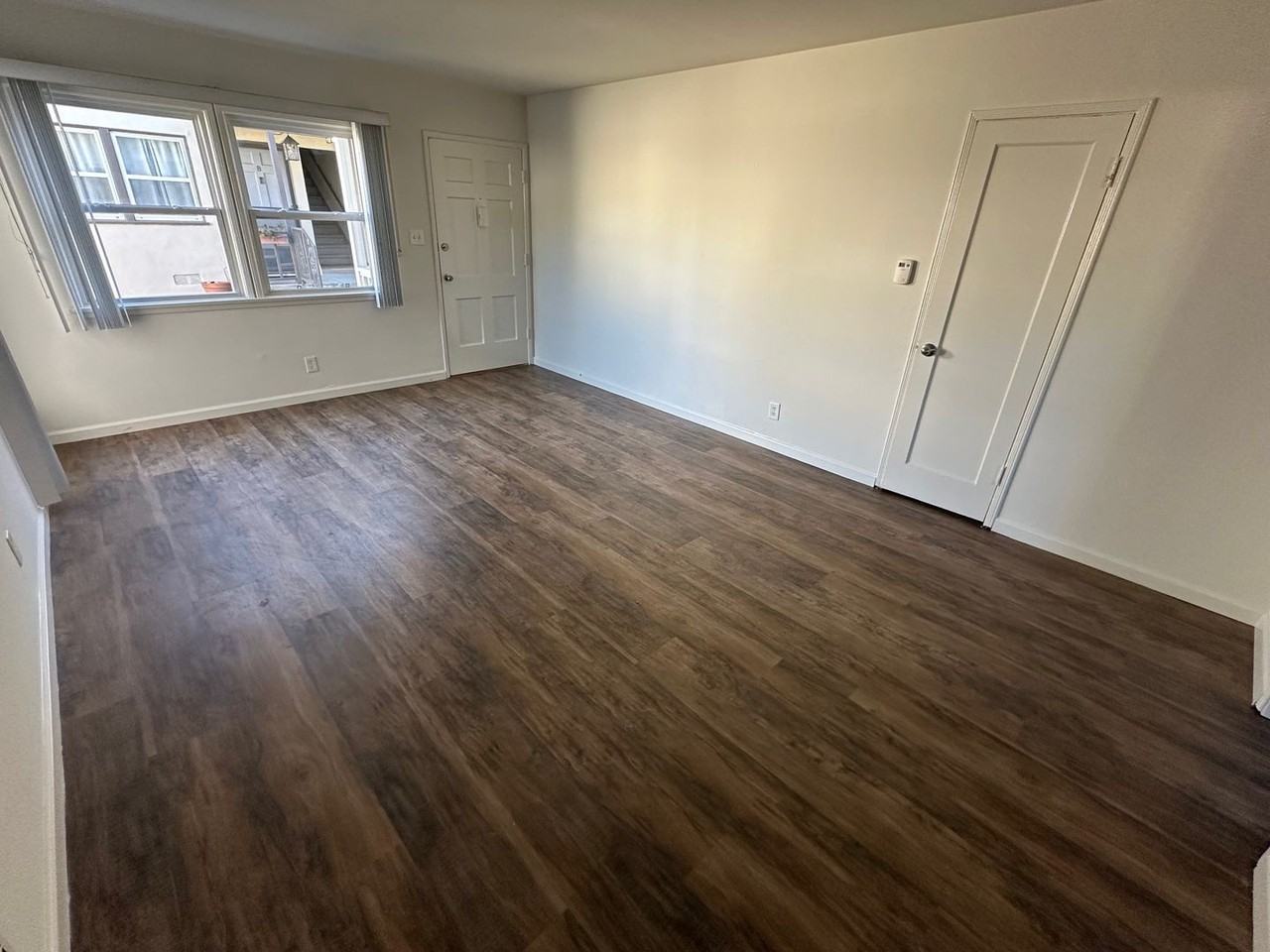 2019 Oak St - Photo 4 of 12