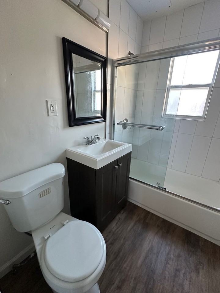 2019 Oak St - Photo 7 of 12