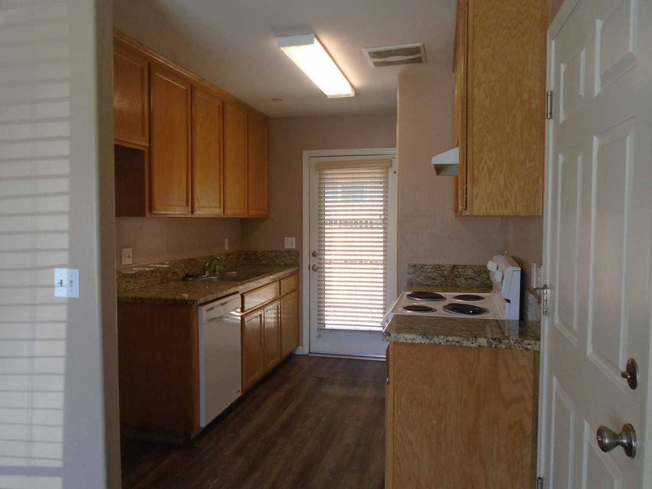 632 W Day Ave #AB - Photo 2 of 7