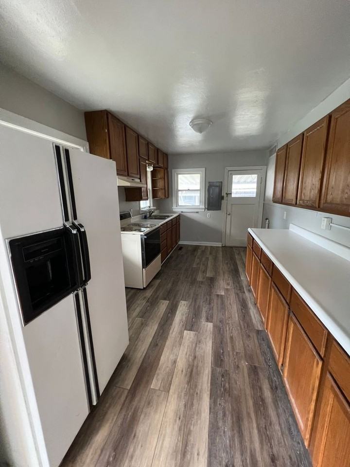 2204 Logan St - Photo 2 of 6