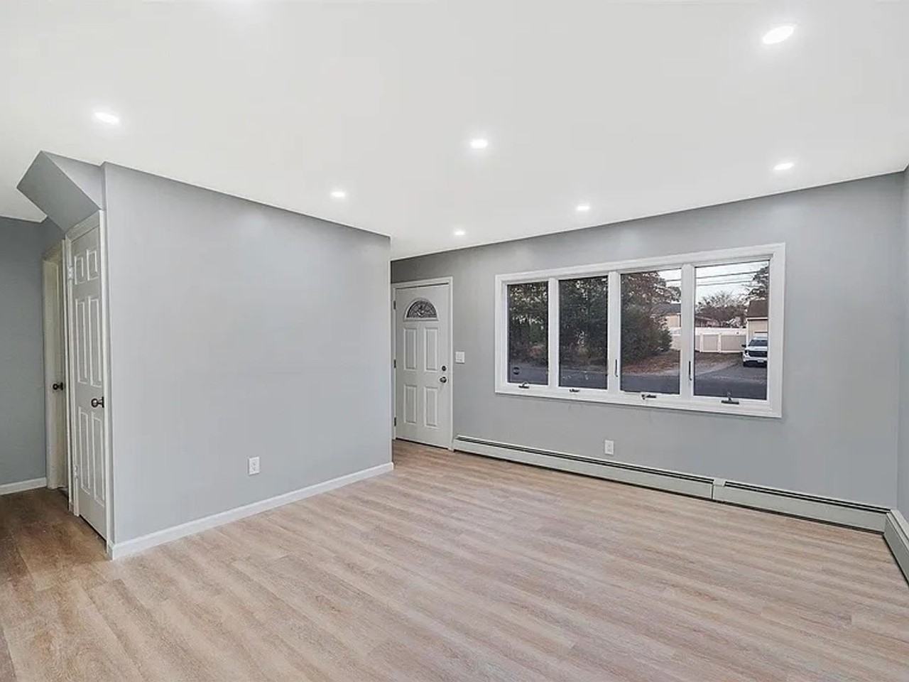 14 14 Titmus Dr - Photo 4 of 26