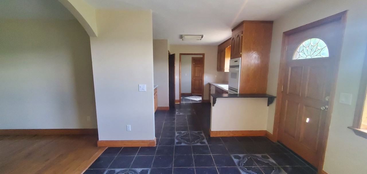 861 Slabtown Rd - Photo 3 of 28