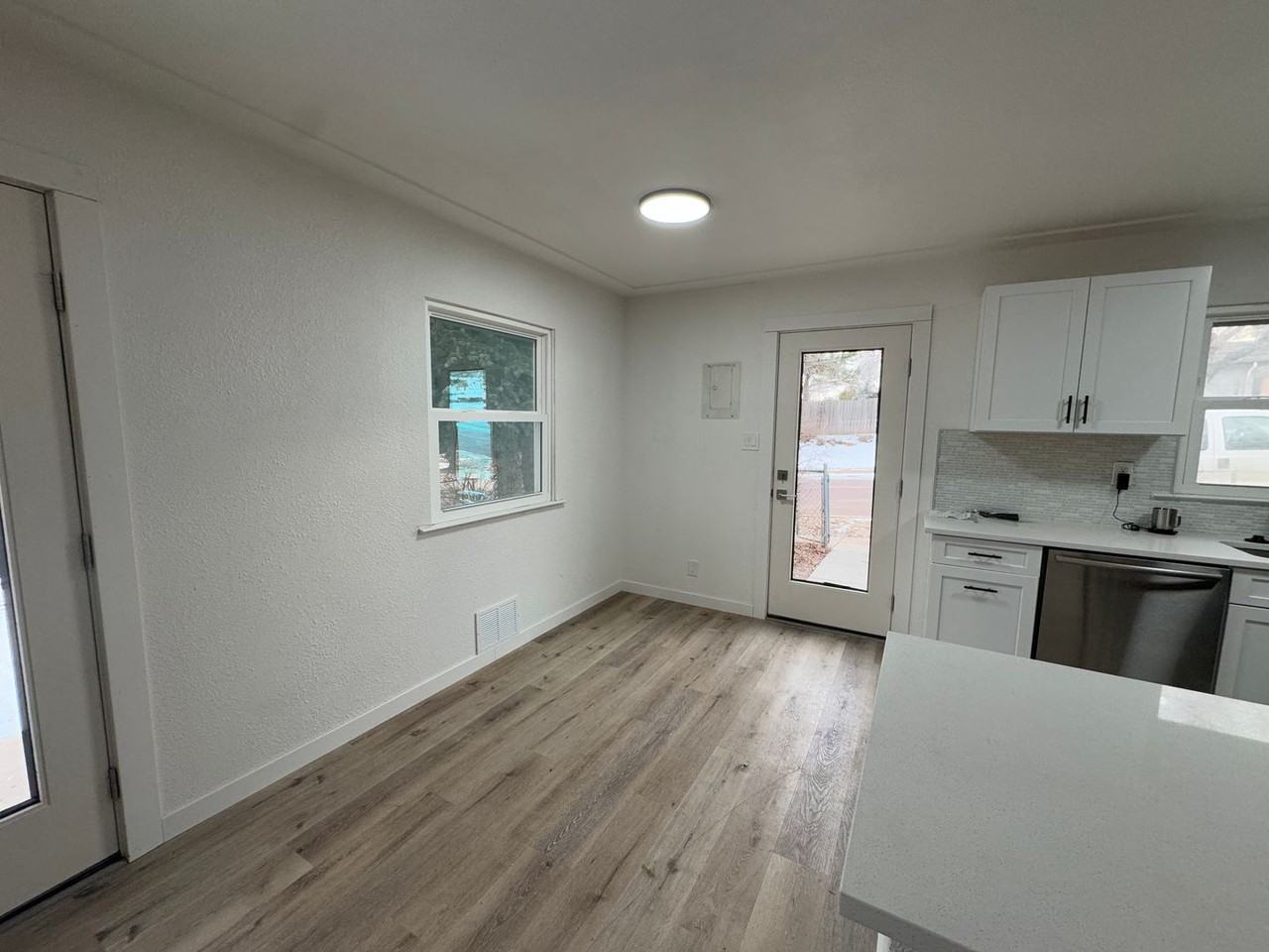 2304 N 7th St - Photo 5 of 16