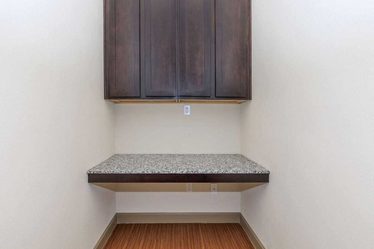 Franklin Place - Photo 5 of 31