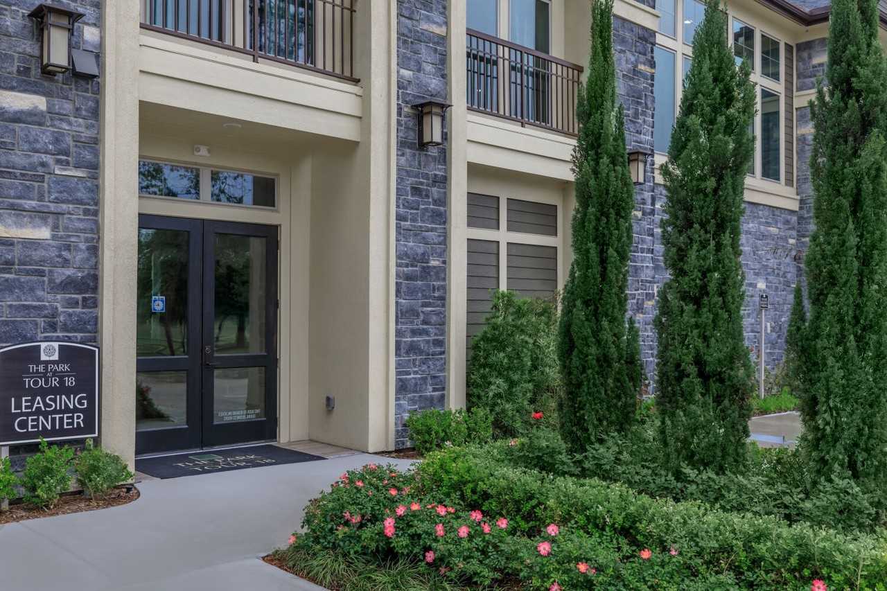 Park at Tour 18 - Photo 4 of 43