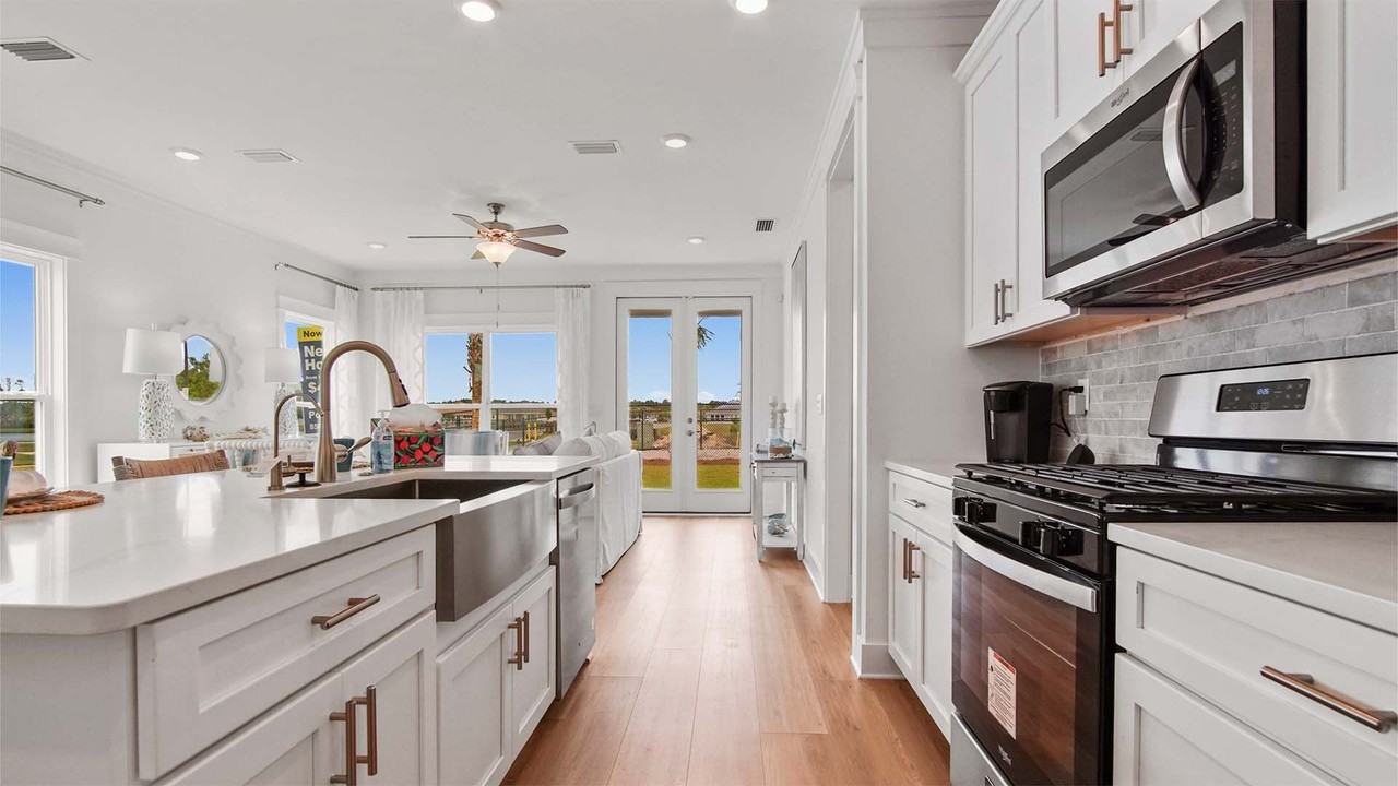 856 Walsonham Dr - Photo 4 of 25