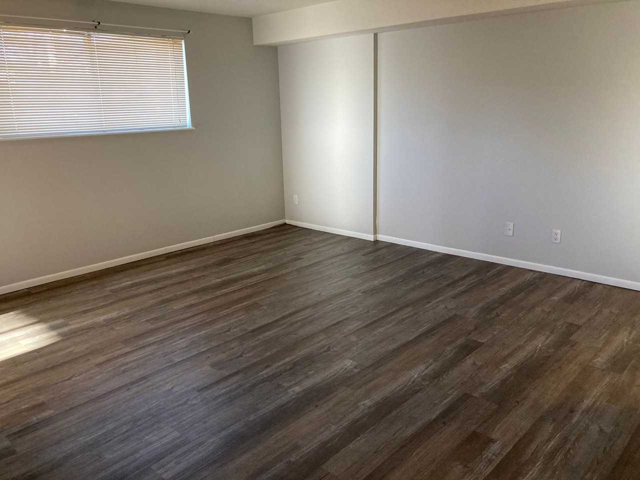 4921 Copper Creek Rd - Photo 7 of 17