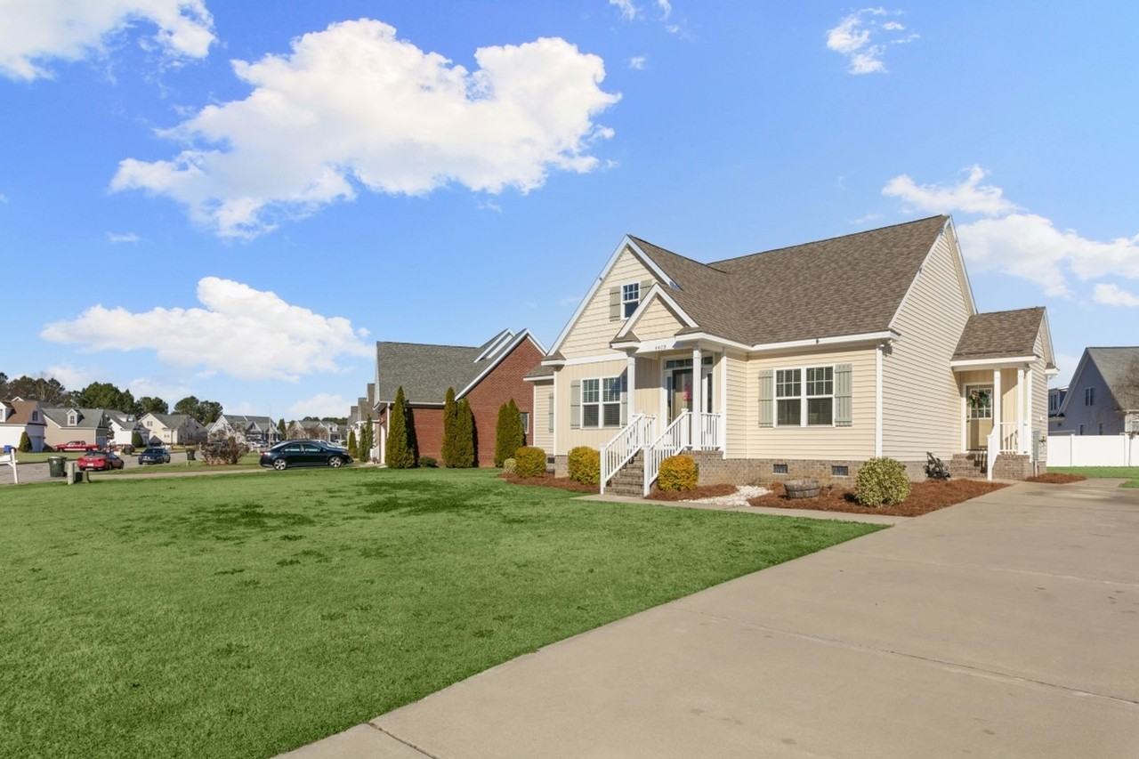 4409 Brookfield Dr Nw - Photo 3 of 33