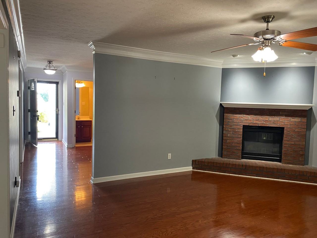 2508 Forest Valley Ln - Photo 3 of 16