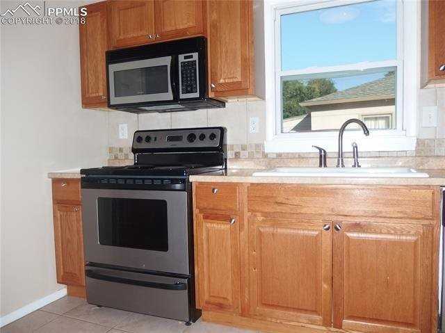 2011 S Corona Ave - Photo 3 of 13