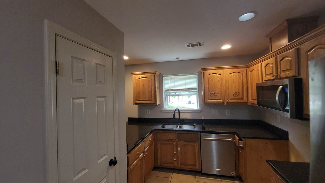 1992 Downs Way - Photo 6 of 7