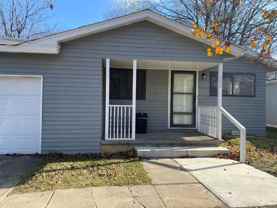 600 Southeast Greystone Avenue - Photo 1 of 1