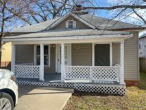 524 S Seneca Ave - Photo 1 of 1