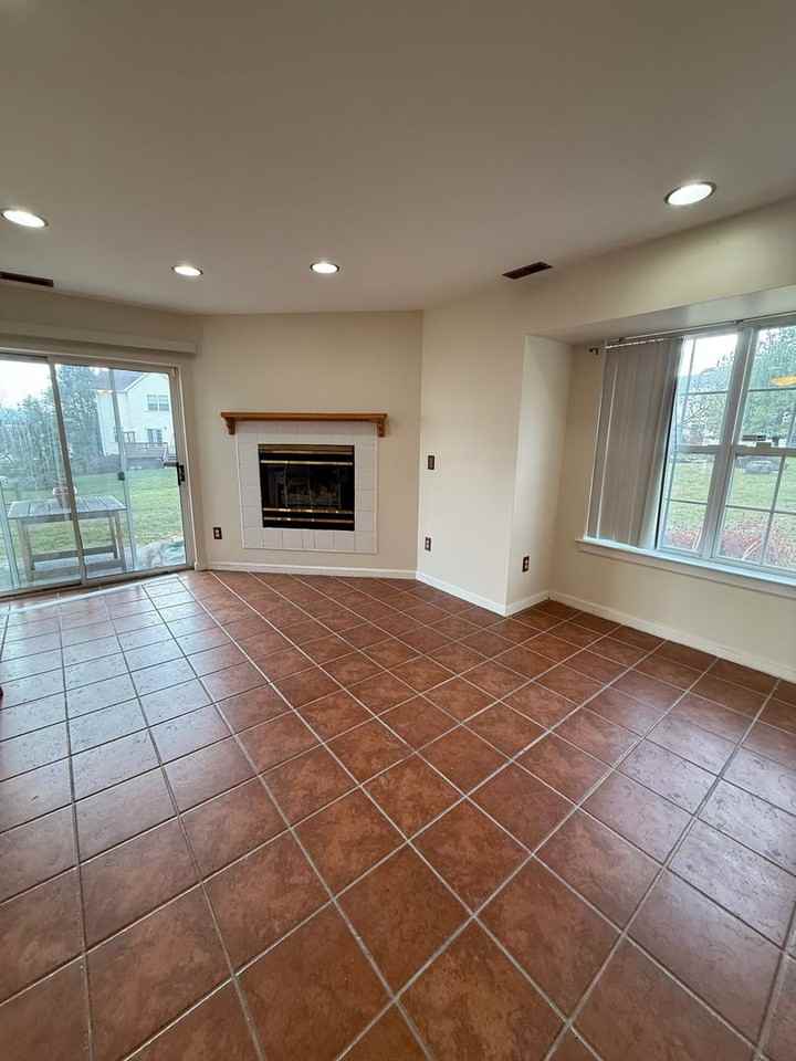 612 Crab Apple Ln - Photo 3 of 16