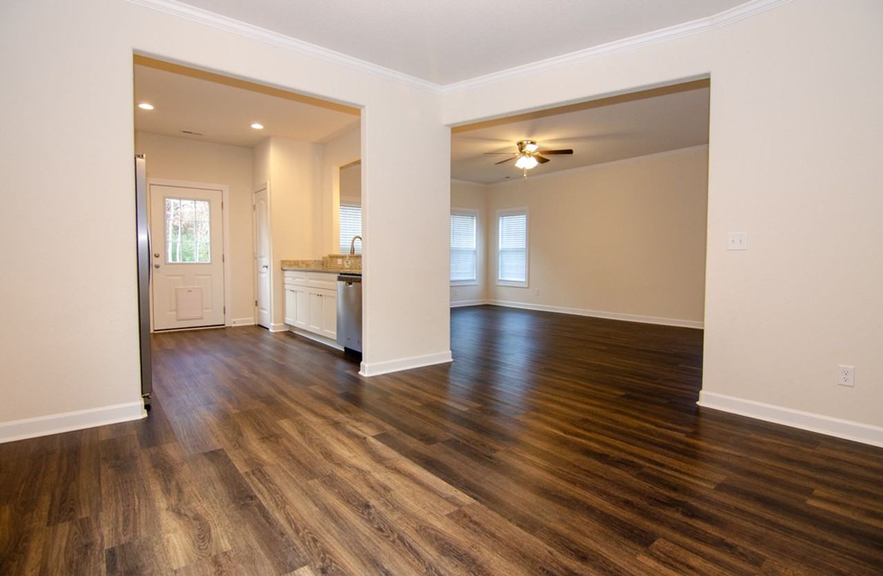 14176 Carver Dr - Photo 3 of 38