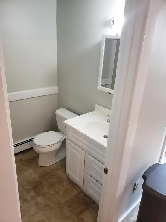 151 N State St - Photo 2 of 11