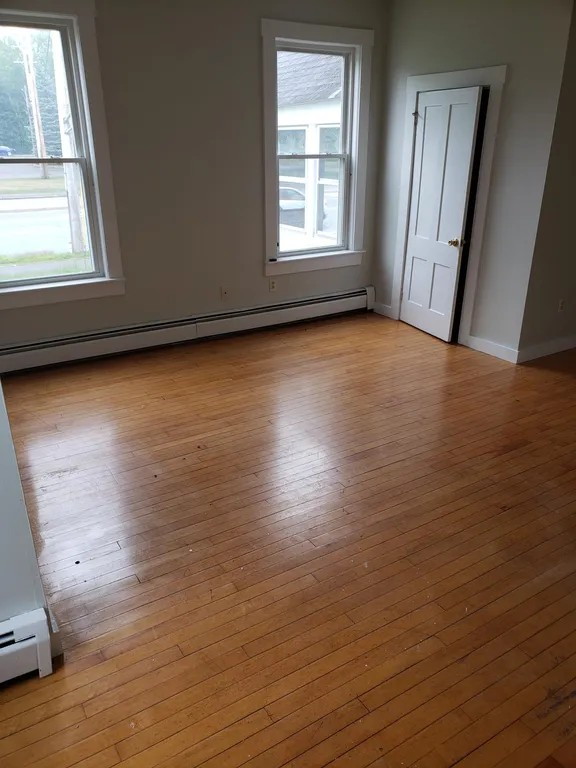 151 N State St - Photo 3 of 11