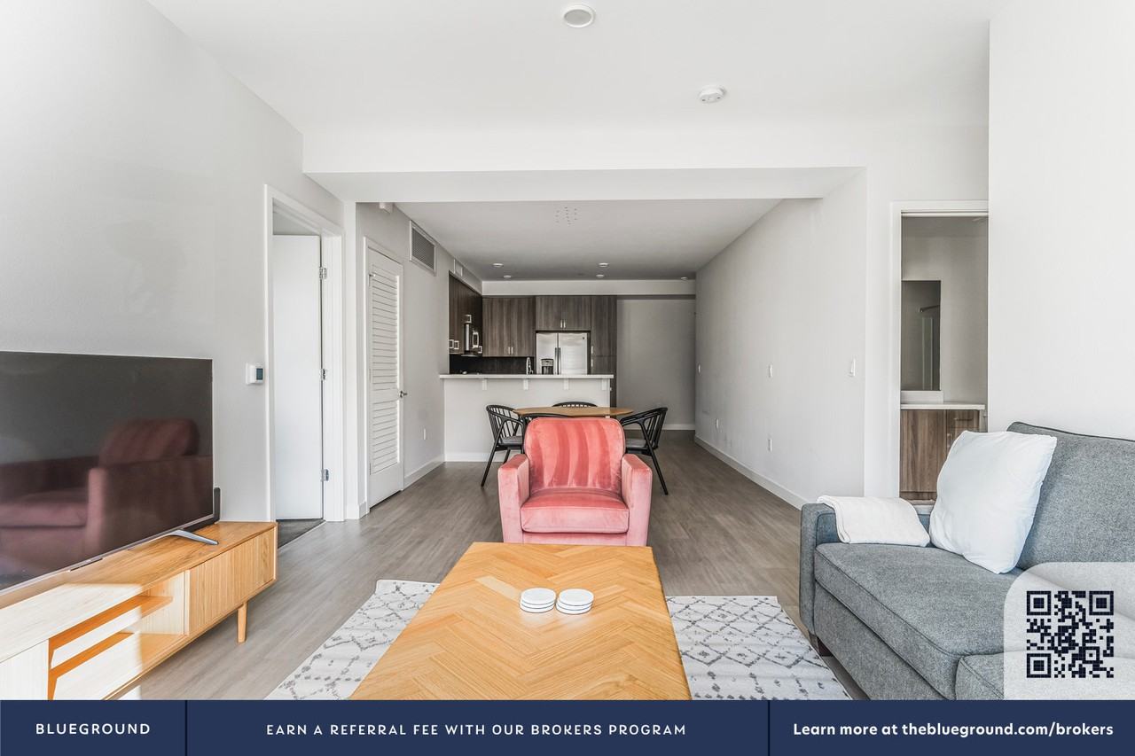 1545 San Antonio Street - Photo 5 of 38