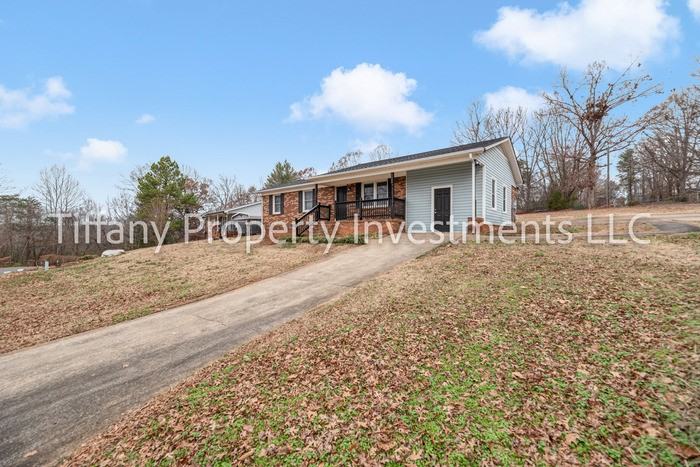 2100 Green Oak Dr - Photo 2 of 27