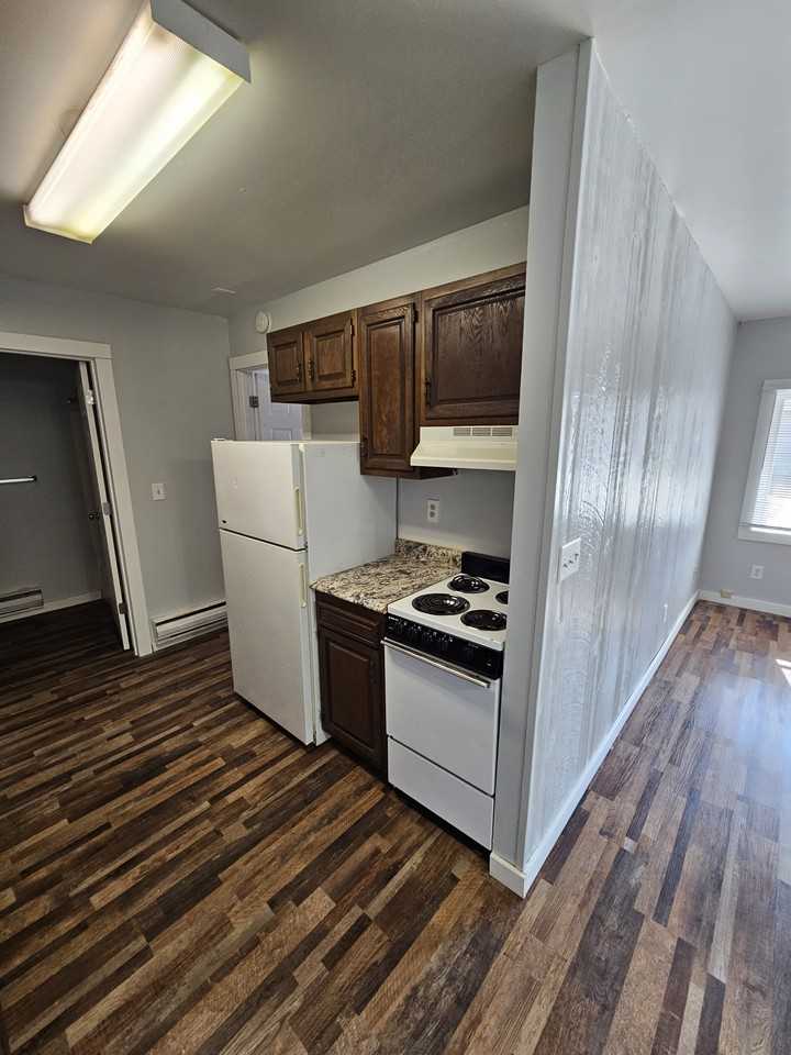 1715 La Crescent St #141 - Photo 3 of 15