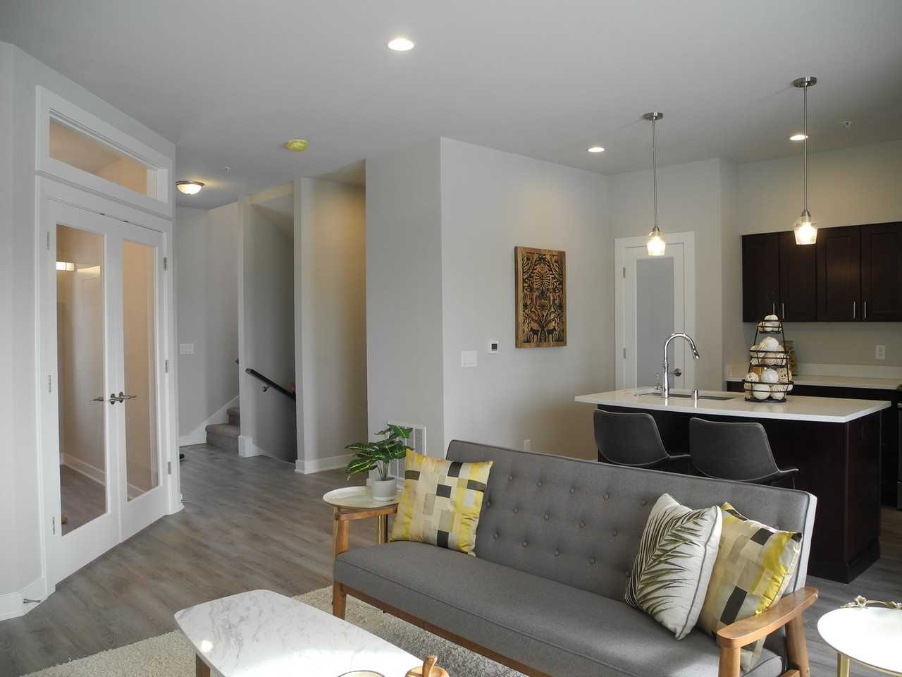 301 Cross Oak Dr #1 - Photo 6 of 18