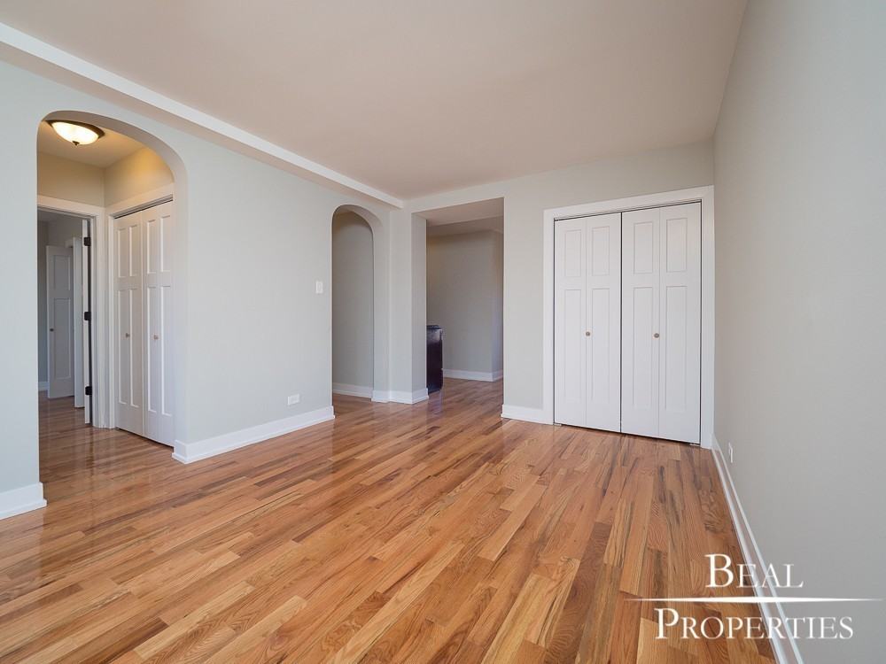 550 West Arlington Place #01 - Photo 4 of 11