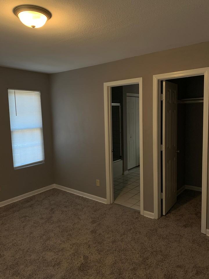 108 E 4th St Apt A #0 - Photo 3 of 7