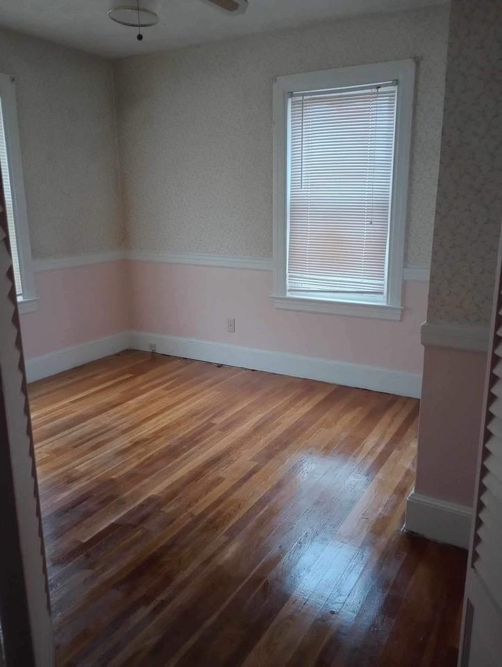 13 Warren Ave 1st Fl #2 - Photo 3 of 13