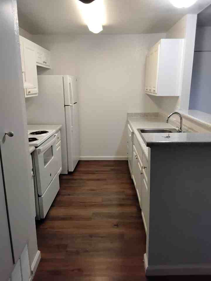 Riverglen Apartments - Photo 2 of 25