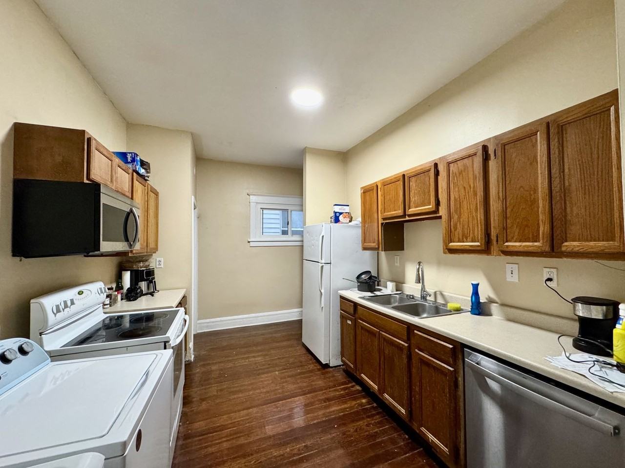 2238 Victor St #SF - Photo 6 of 32