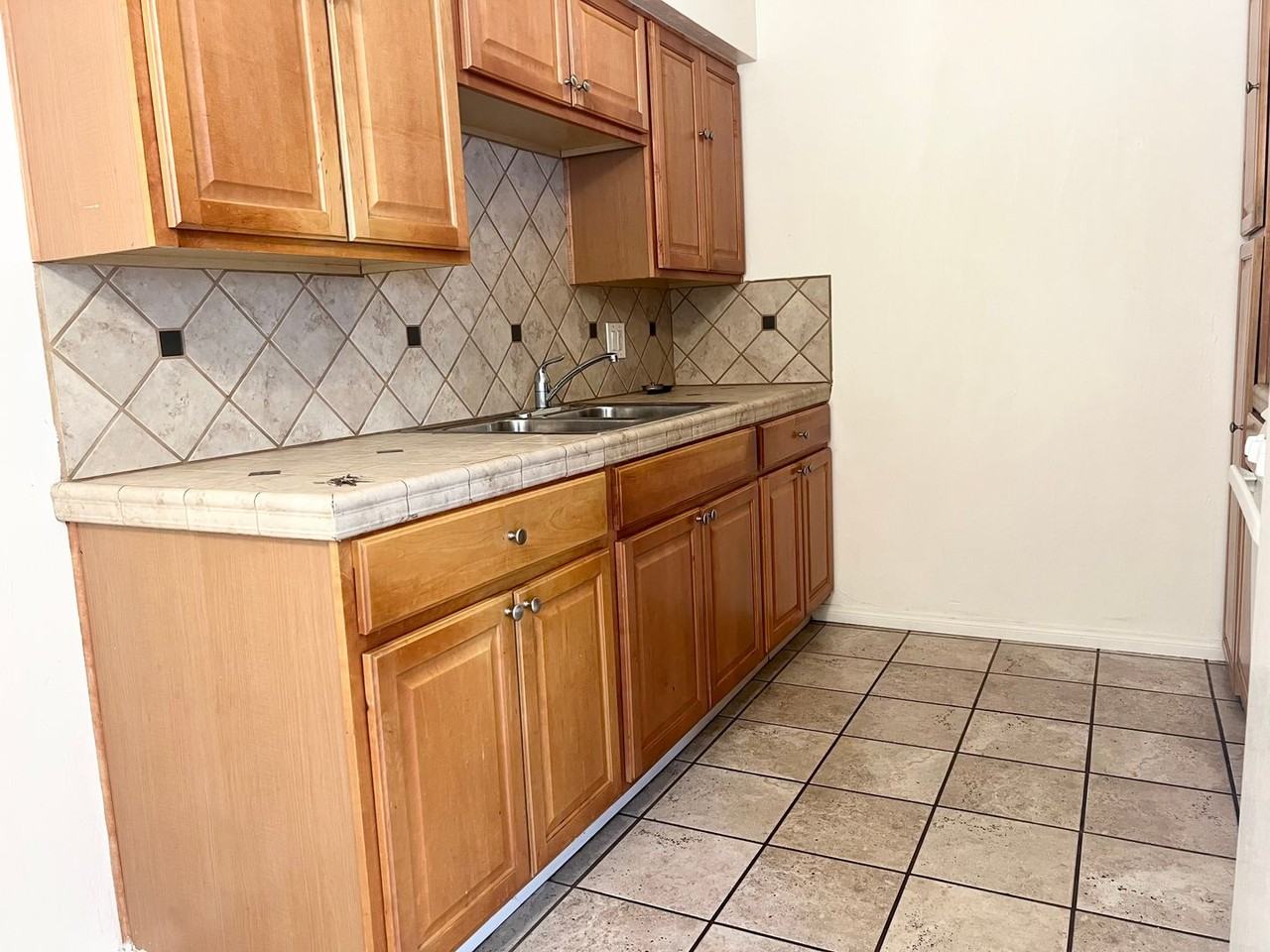 2230 Grand Ave - Photo 6 of 10