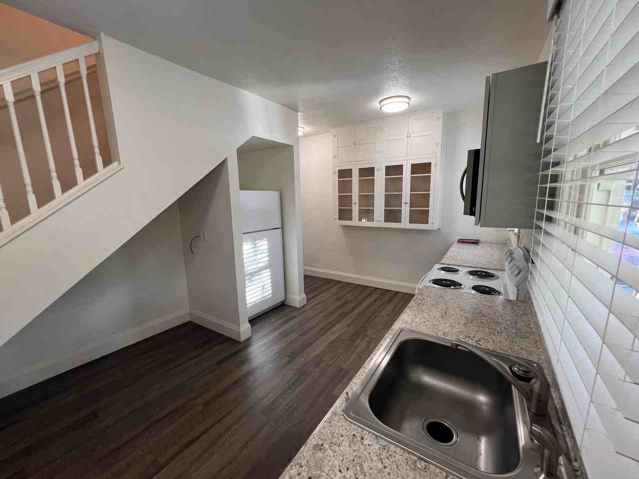 1940 Kincaid St - Photo 5 of 29