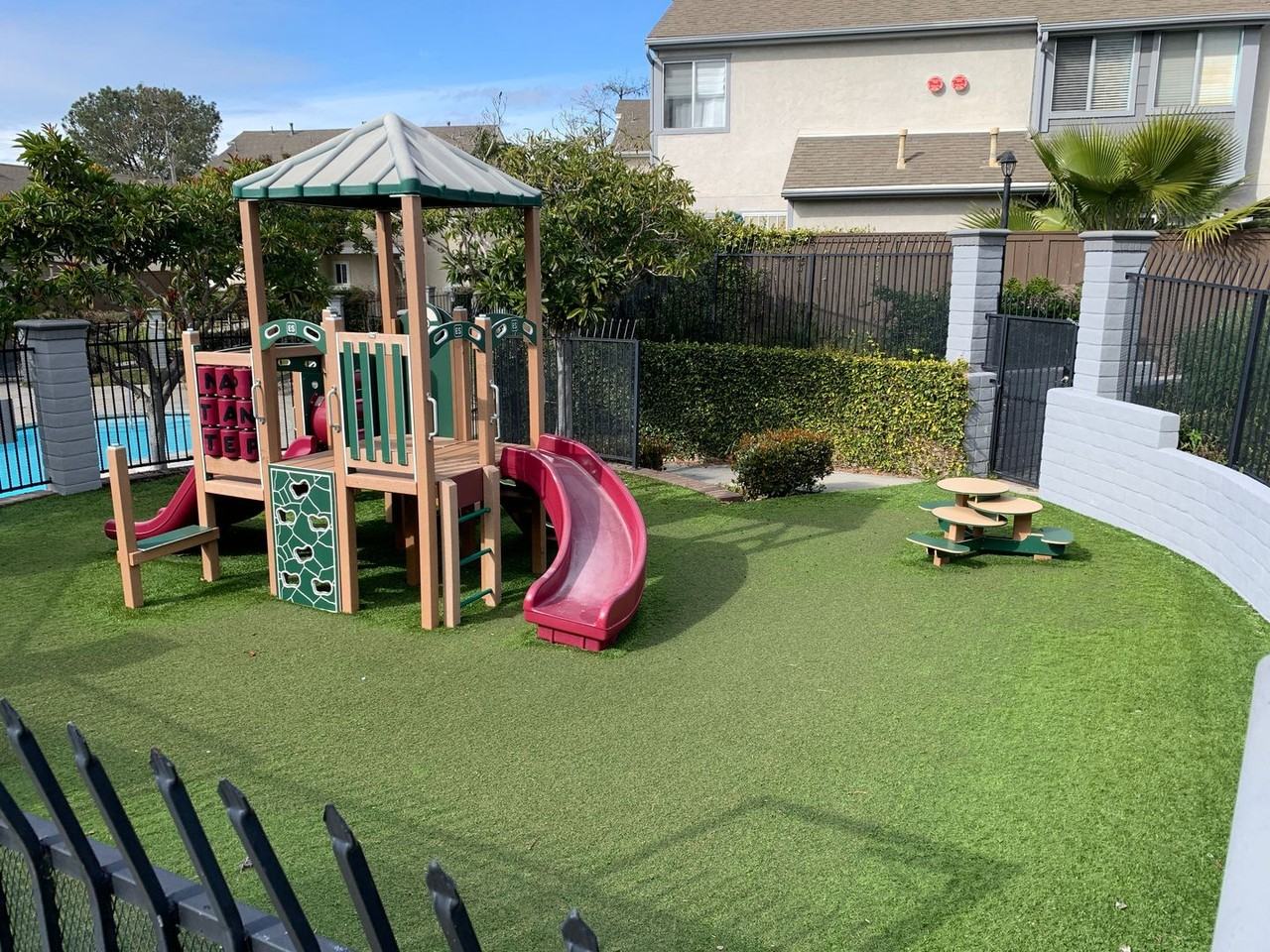 8931 Windham Ct - Photo 3 of 20