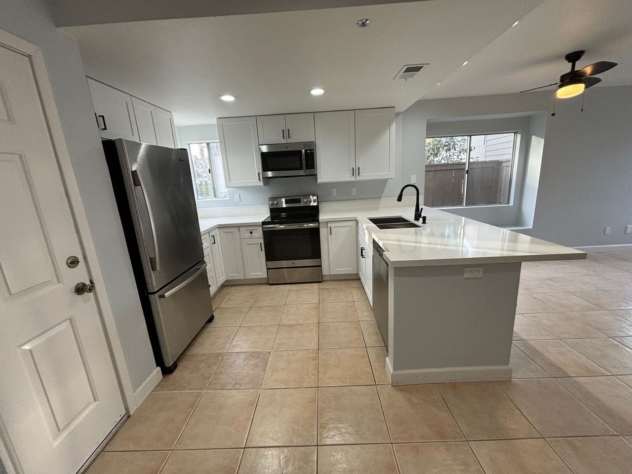 8931 Windham Ct - Photo 5 of 20