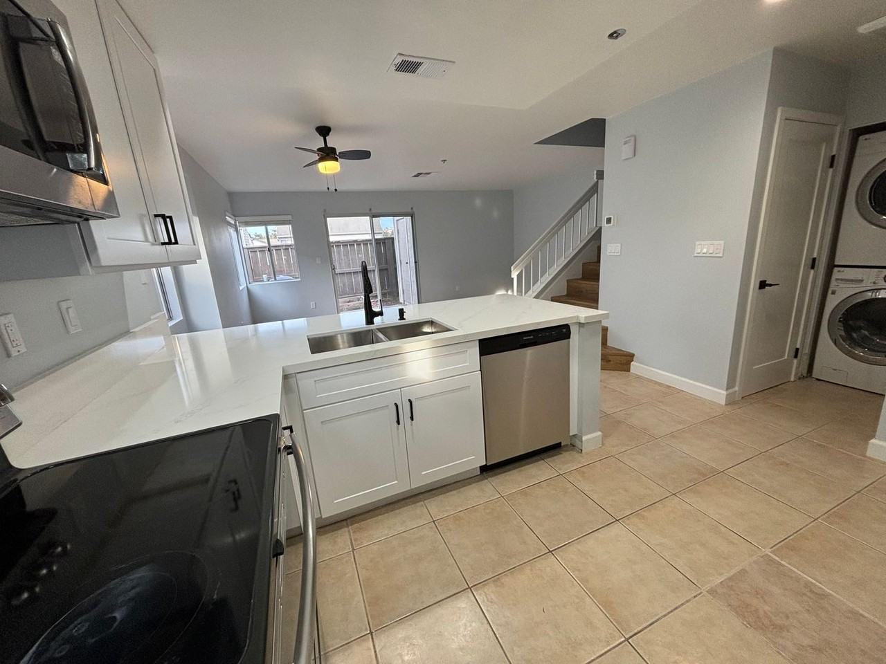 8931 Windham Ct - Photo 6 of 20