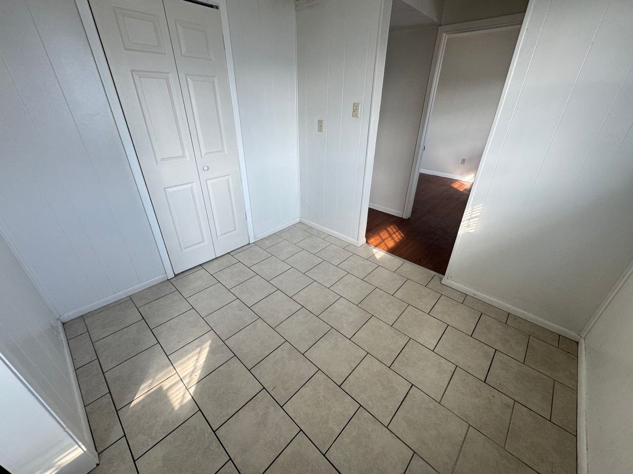 940 S 15th St - Photo 7 of 15