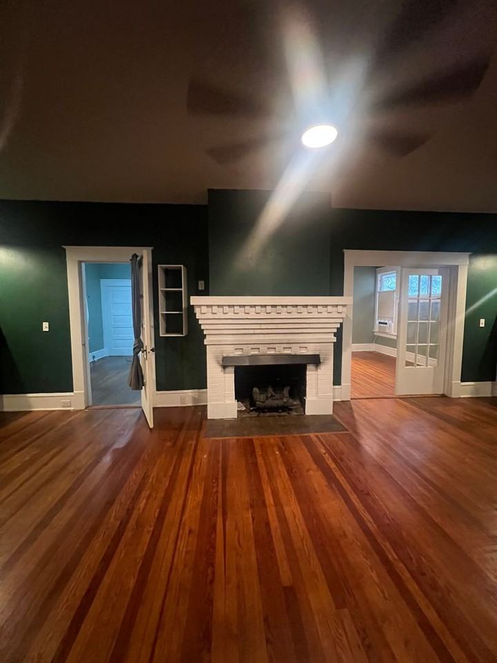 717 Kirby Pl - Photo 2 of 10