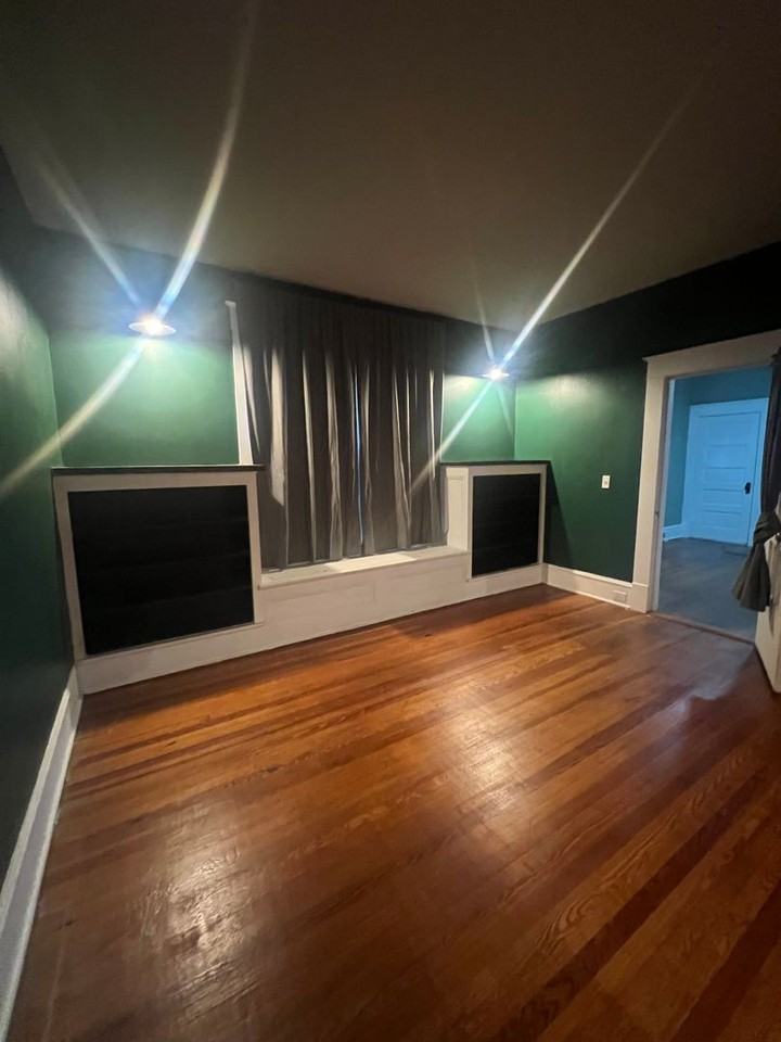 717 Kirby Pl - Photo 4 of 10