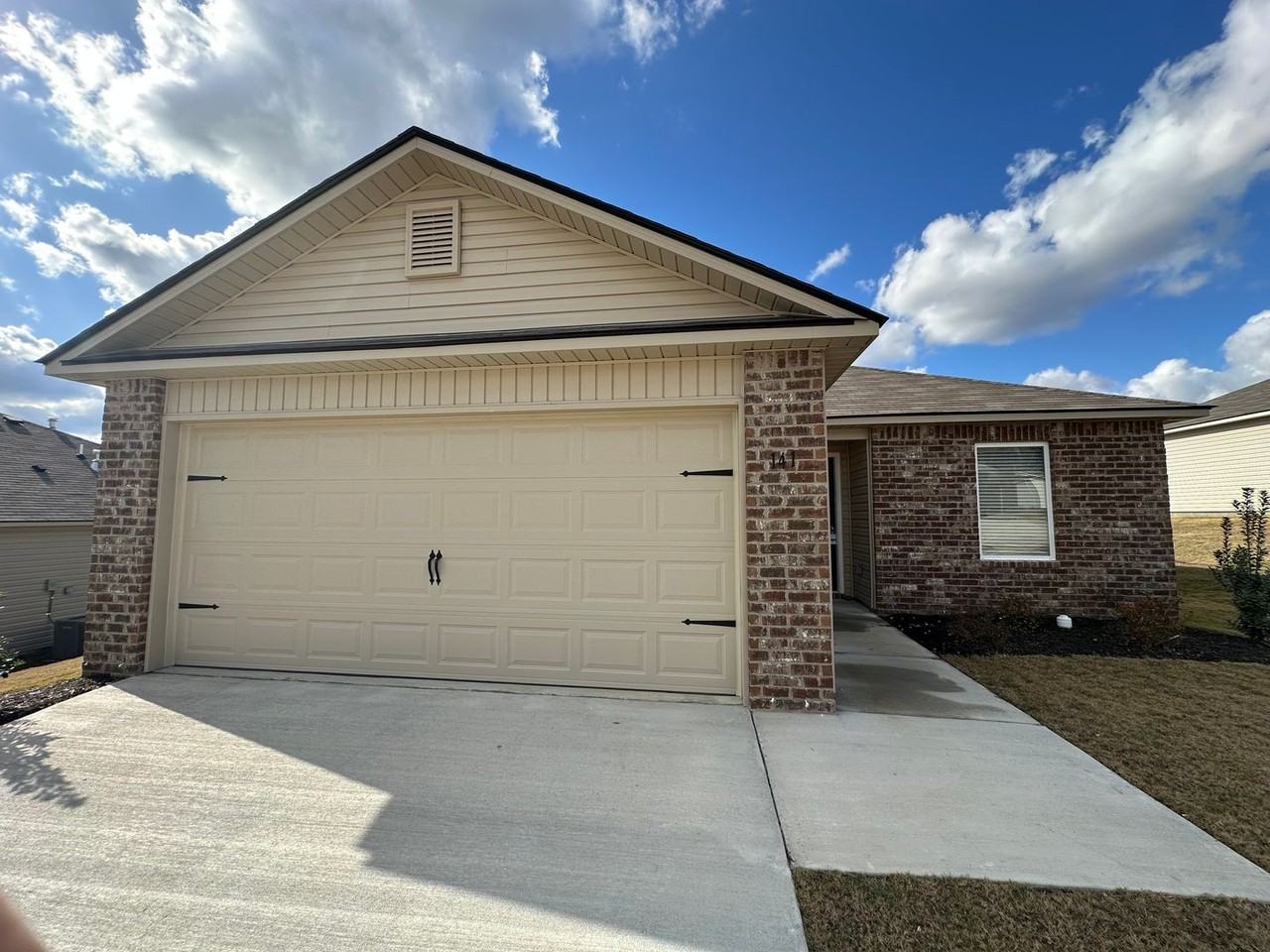 141 Coleman Way - Photo 4 of 18