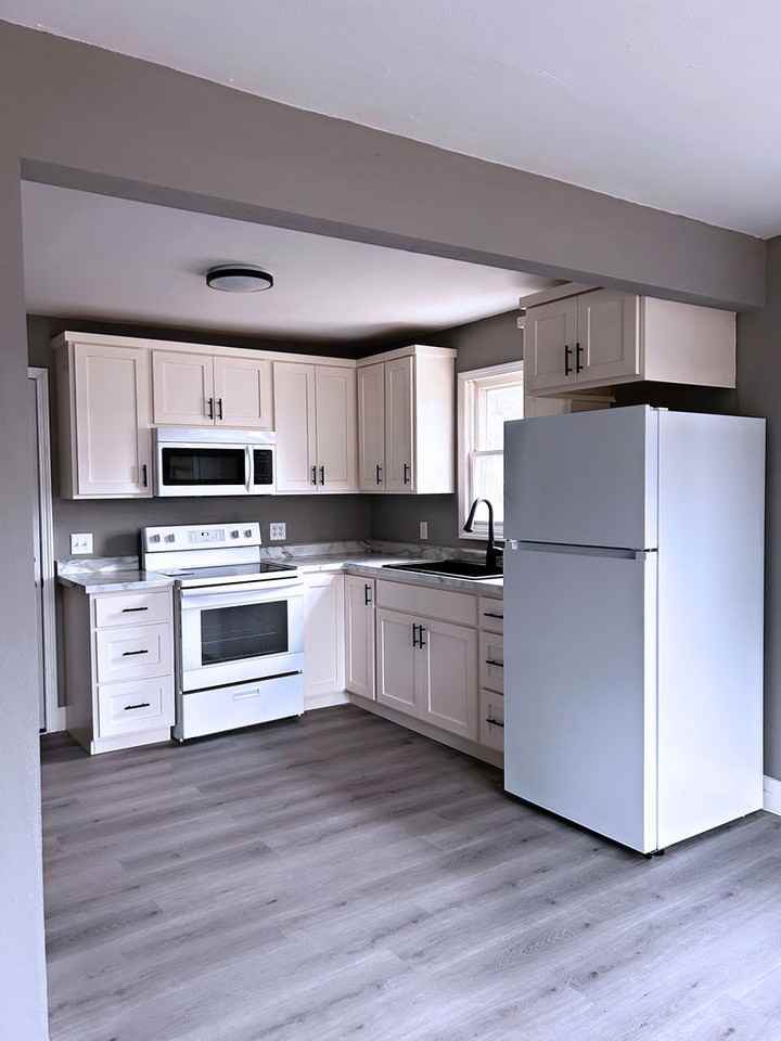 315 2nd Ave - Photo 2 of 11